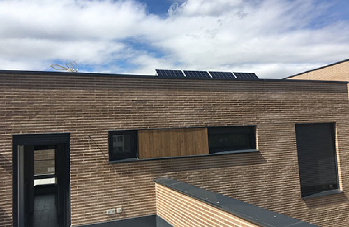 Photovoltaic combined with air-source heat pump in a terraced house